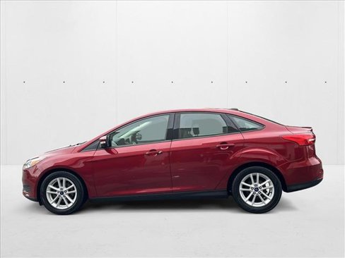 Used 2017 Ford Focus SE image 8