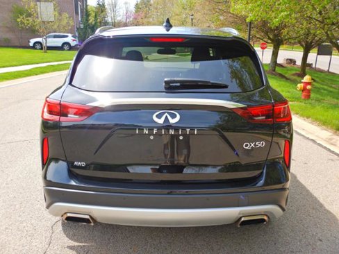 Used 2022 INFINITI QX50 Luxe w/ Cargo Package image 8
