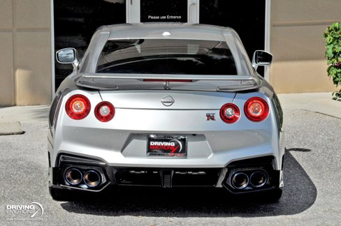 Used 2024 Nissan GT-R Premium w/ Floor Mat Package image 22