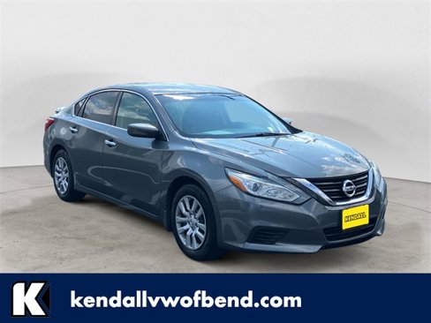 Used 2018 Nissan Altima 2.5 S w/ S Convenience Package image 1