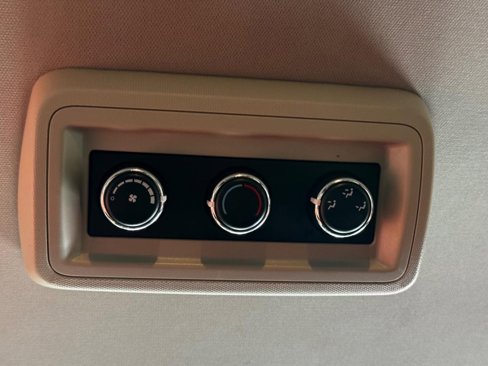 Used 2019 Dodge Grand Caravan SE image 14
