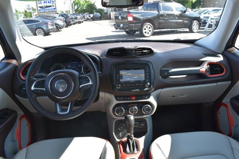 Used 2016 Jeep Renegade Limited image 26