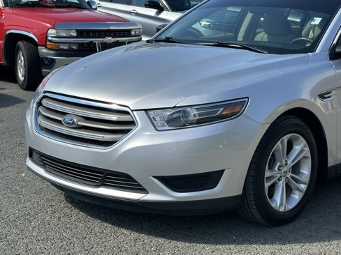 Used 2019 Ford Taurus SE image 31