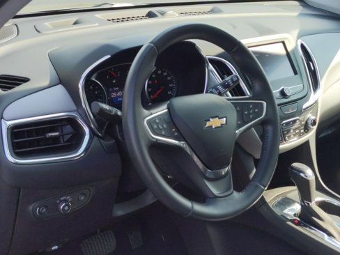 Used 2021 Chevrolet Equinox LT image 33