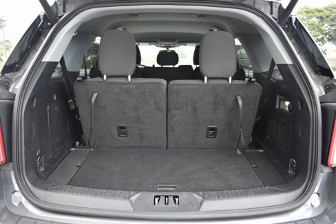 Used 2022 Ford Explorer XLT image 5