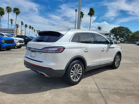 Used 2019 Lincoln Nautilus Select image 8