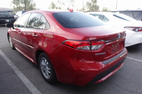 Certified 2021 Toyota Corolla LE image 4