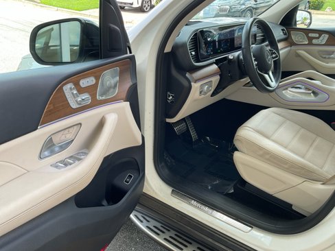 Used 2022 Mercedes-Benz GLS 450 4MATIC image 35