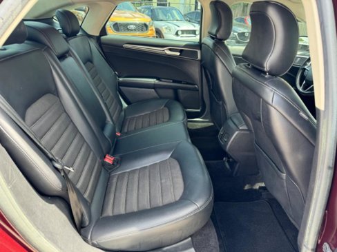 Used 2017 Ford Fusion SE w/ Equipment Group 201A image 14