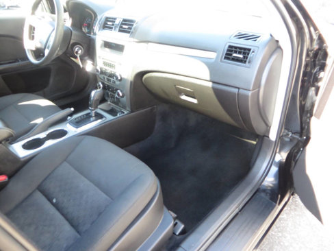 Used 2012 Ford Fusion SE image 16