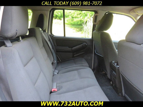 Used 2010 Ford Explorer XLT image 25