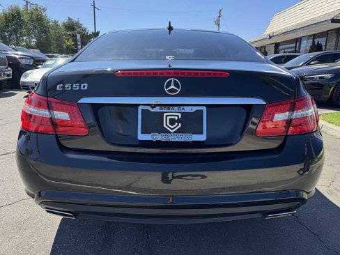Used 2010 Mercedes-Benz E 550 Coupe image 6