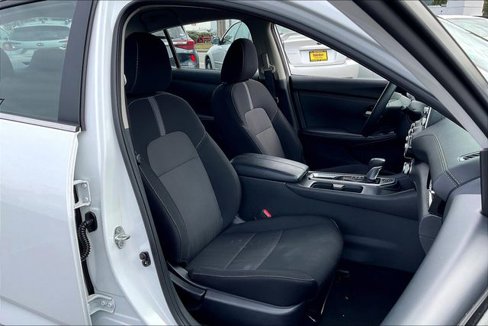 Used 2024 Nissan Sentra SV image 7