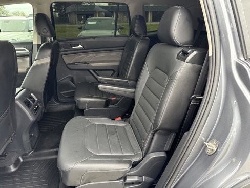 Used 2022 Volkswagen Atlas SEL Premium image 15