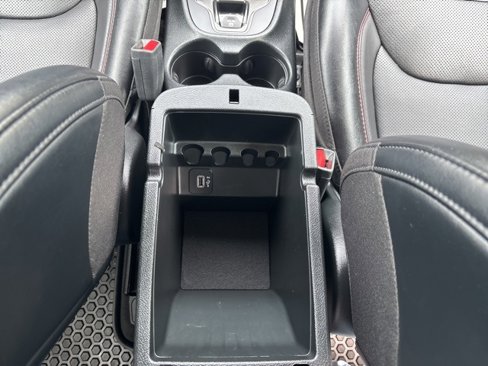 Used 2022 Jeep Cherokee Trailhawk w/ Premium Leather Package image 17