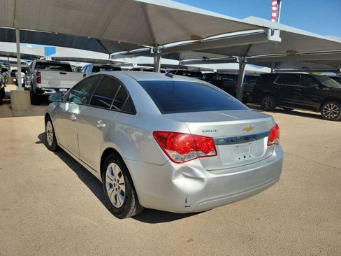Used 2016 Chevrolet Cruze LS image 4