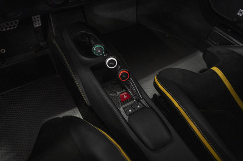 Used 2020 Ferrari 488 Pista Coupe image 60