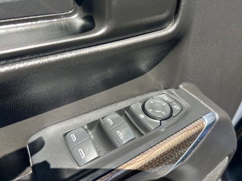 Used 2021 Chevrolet Silverado 1500 LT Trail Boss w/ LPO, Dark Essentials Package image 25