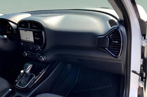 Used 2024 Kia Soul EX image 16
