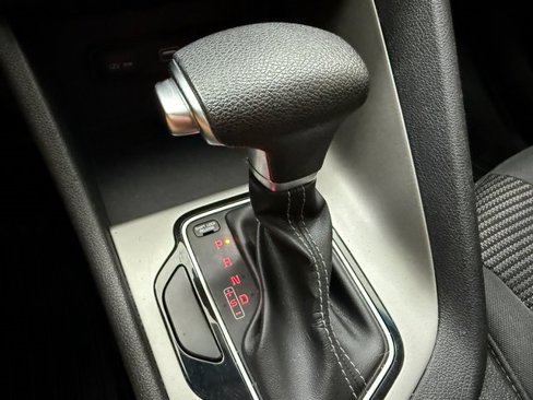 Used 2022 Kia Niro LX image 19