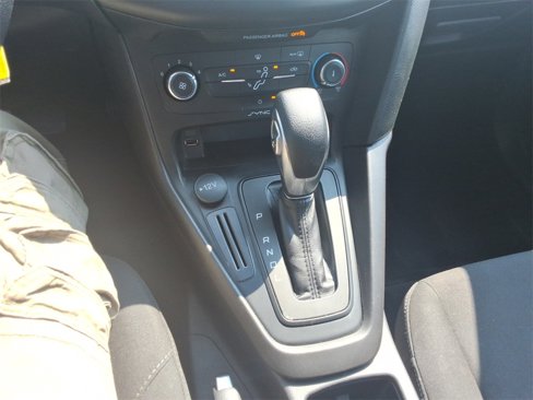 Used 2018 Ford Focus SE image 27