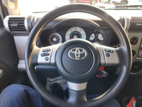 Used 2012 Toyota FJ Cruiser 4WD image 15