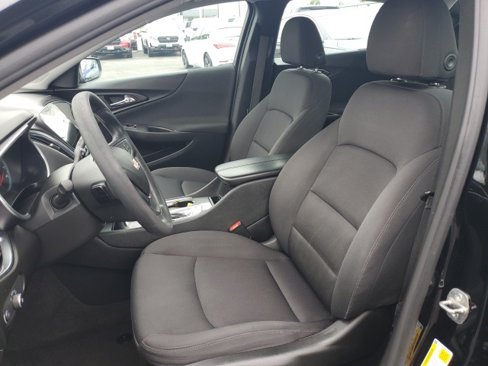 Used 2021 Chevrolet Malibu LT image 3