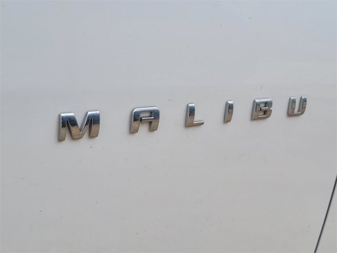 Used 2020 Chevrolet Malibu LS w/ Driver Confidence Package II image 9