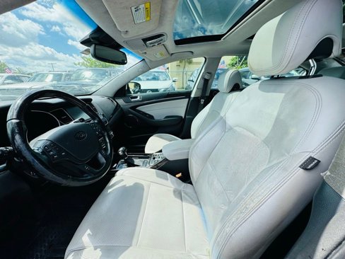 Used 2015 Kia Cadenza Limited image 10