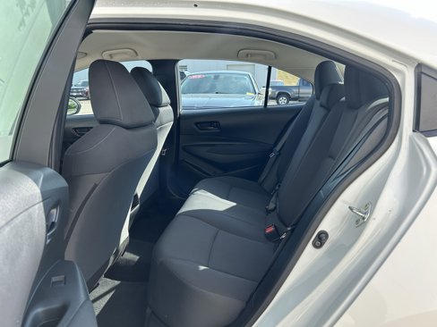 Certified 2022 Toyota Corolla LE image 17