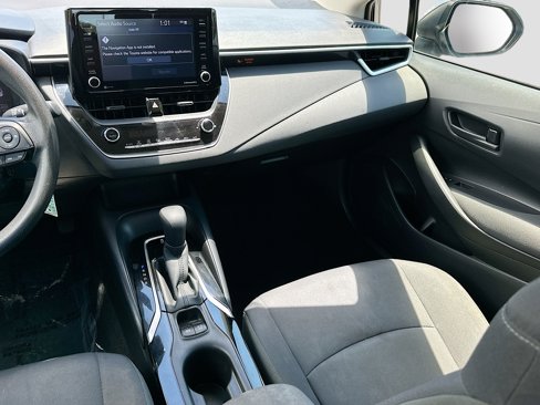 Used 2022 Toyota Corolla LE image 21