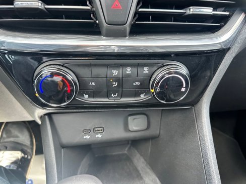 Used 2024 Buick Encore GX Sport Touring w/ Comfort Package image 18