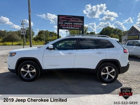 Used 2019 Jeep Cherokee Limited w/ Technology Group image 2