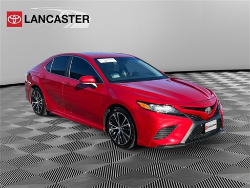 Certified 2019 Toyota Camry SE w/ Convenience Package image 1