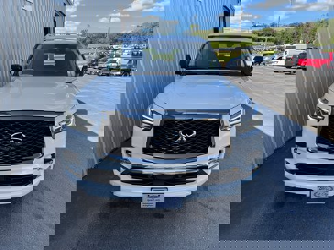 Used 2021 INFINITI QX80 Premium Select w/ All-Season Package image 3