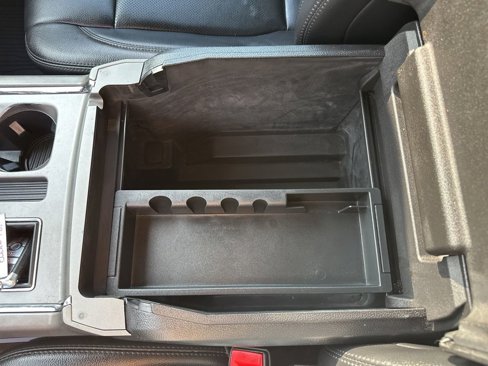 Used 2021 Ford Expedition XLT image 32