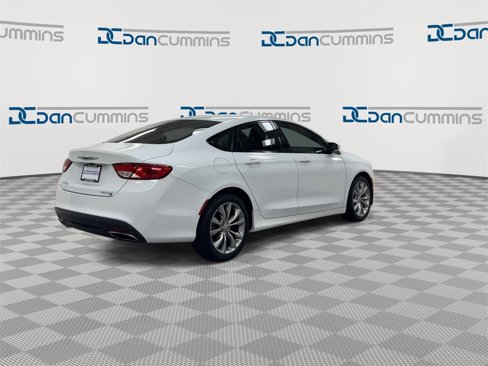 Used 2016 Chrysler 200 S image 8