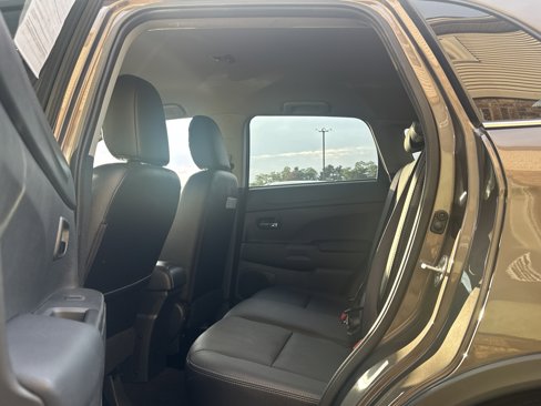 Used 2016 Mitsubishi Outlander Sport SEL image 10