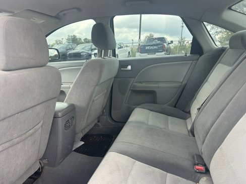 Used 2006 Mercury Montego Luxury image 23