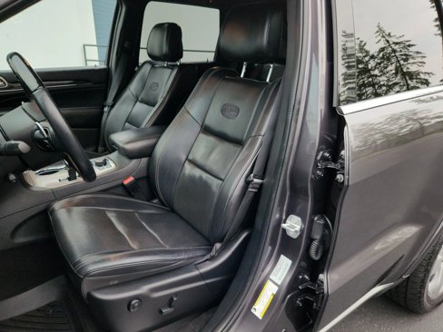 Used 2015 Jeep Grand Cherokee Overland w/ Advanced Technology Group image 6