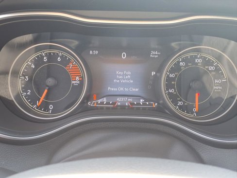 Used 2020 Jeep Cherokee Limited image 7