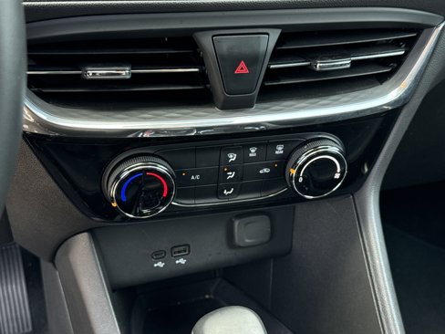 Used 2024 Buick Encore GX Sport Touring image 30