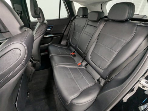Used 2024 Mercedes-Benz GLC 300 image 20