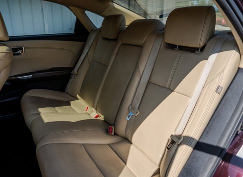 Used 2013 Toyota Avalon Limited image 29