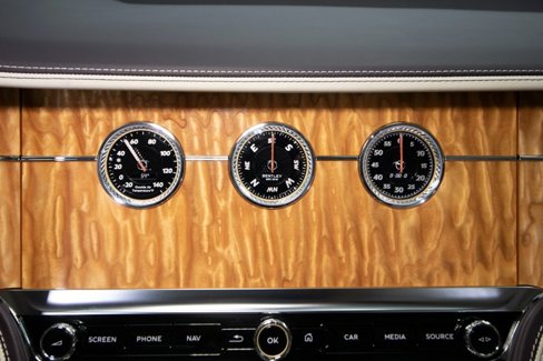 Used 2021 Bentley Flying Spur W12 image 27