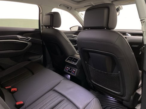 Used 2021 Audi e-tron Premium w/ Black Optic Package image 78
