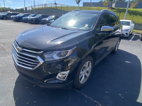 Used 2020 Chevrolet Equinox Premier image 2