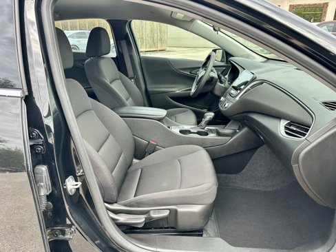 Used 2024 Chevrolet Malibu LT image 12
