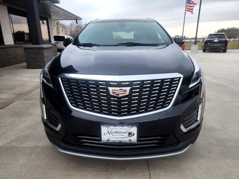 Used 2023 Cadillac XT5 Premium Luxury image 2