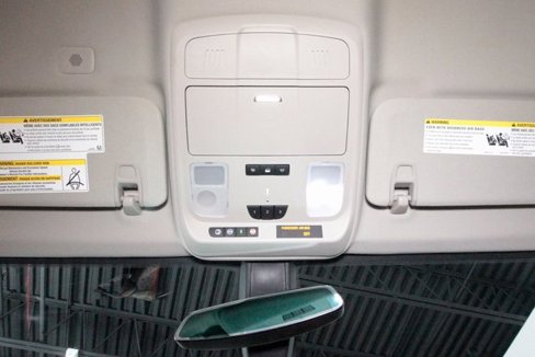 Used 2020 Buick Envision Essence image 16